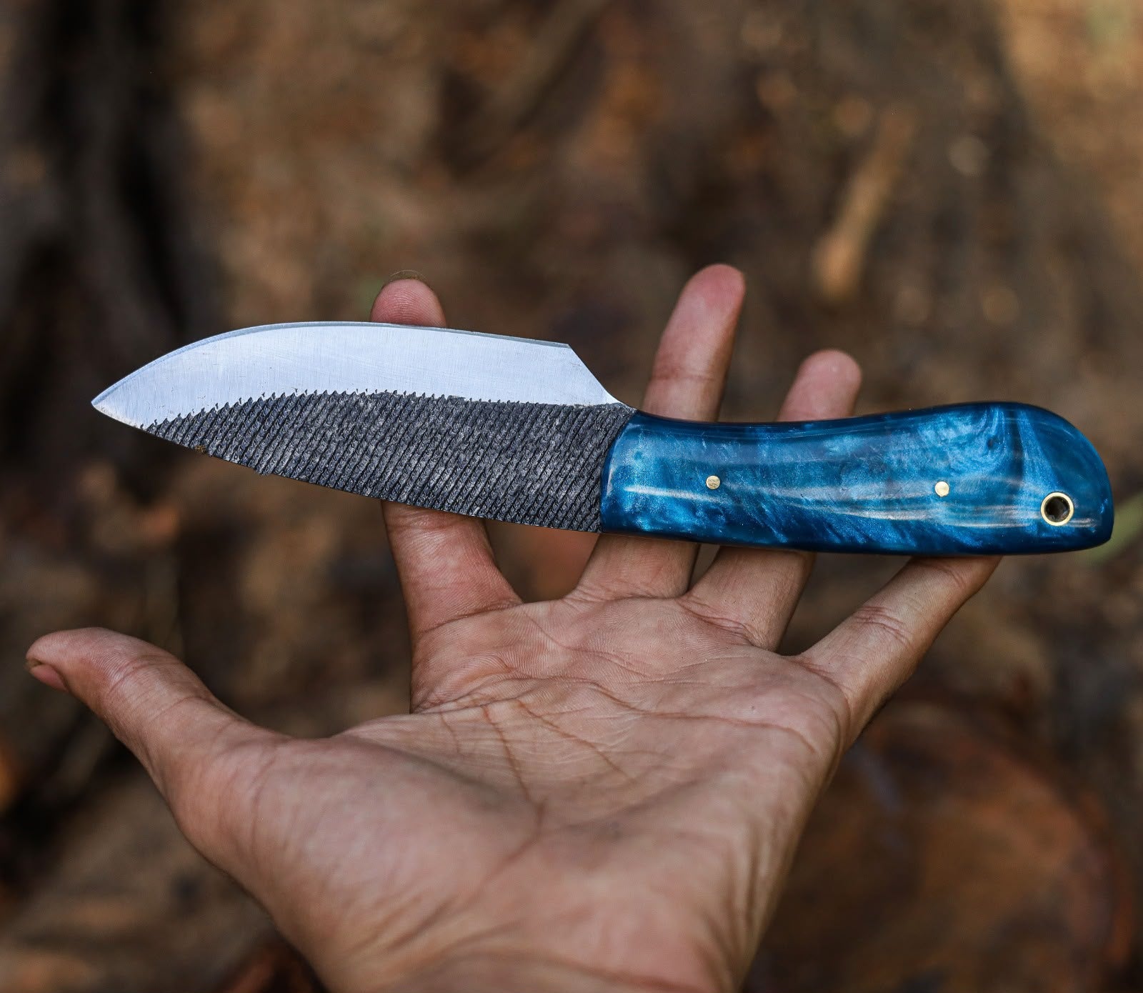 Handmade Skinner Arctic Blue Resin