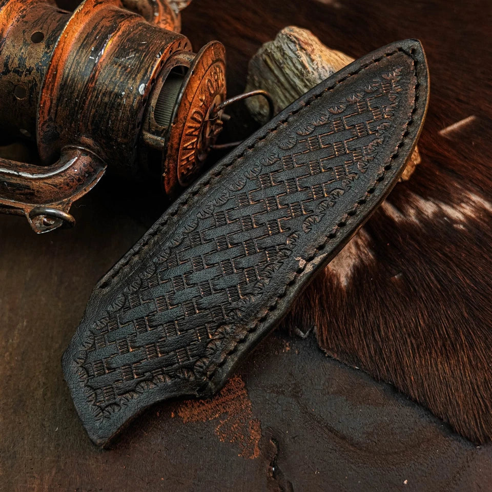 8.8" Handmade Damascus EDC Hunting Knife – Full Tang Resin Handle
