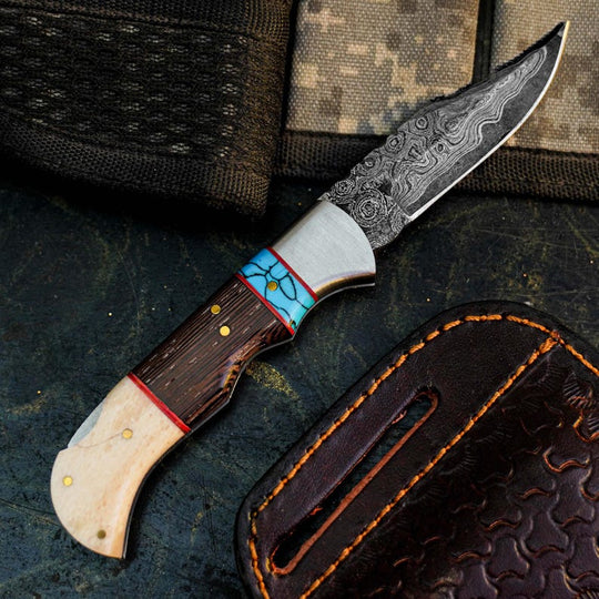 Damascus Hunting Pocket Knife with Camel Bone, Wenge &amp; Resin Handle