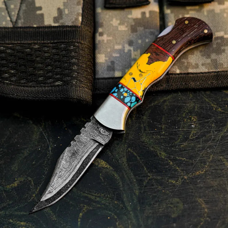 Damascus San Mai Hunting Knife with Wenge &amp; Resin Handle