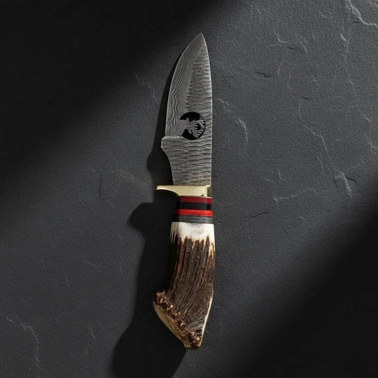 Handmade Damascus Skinner Knife – Stag Antler Handle &amp; Leather Sheath