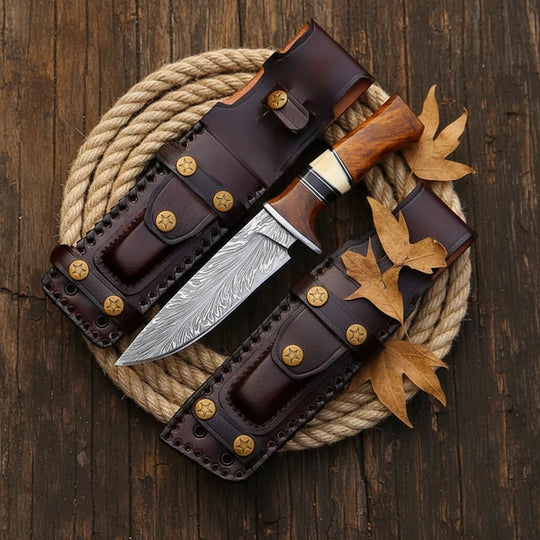 Handmade Damascus Hunting Knife – Rosewood Handle, Feather Pattern &amp; Leather Sheath