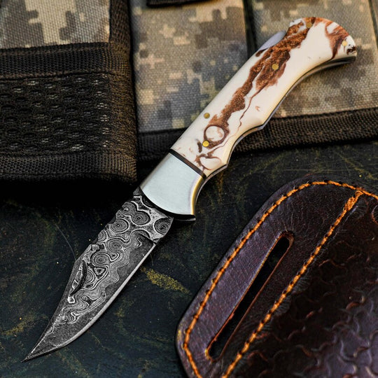 Damascus San Mai Pocket Knife with Resin Handle