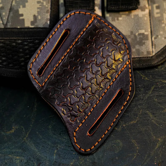 Damascus San Mai Hunting Knife with Wood &amp; Resin Handle