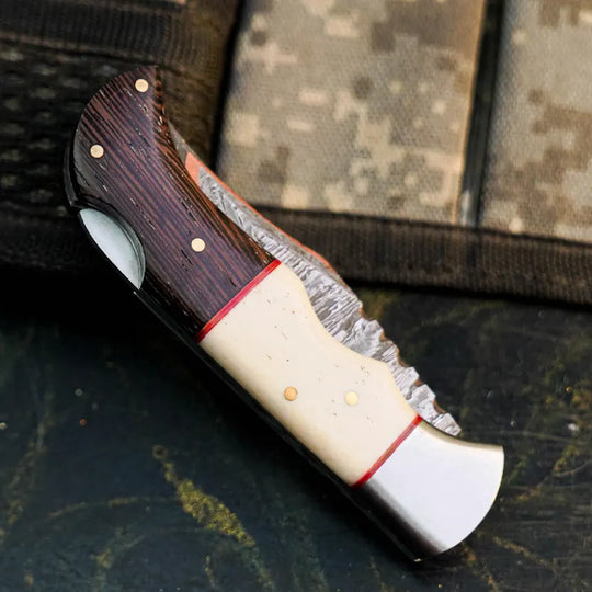 Damascus Folding Hunting Knife with Wenge &amp; Camel Bone Handle